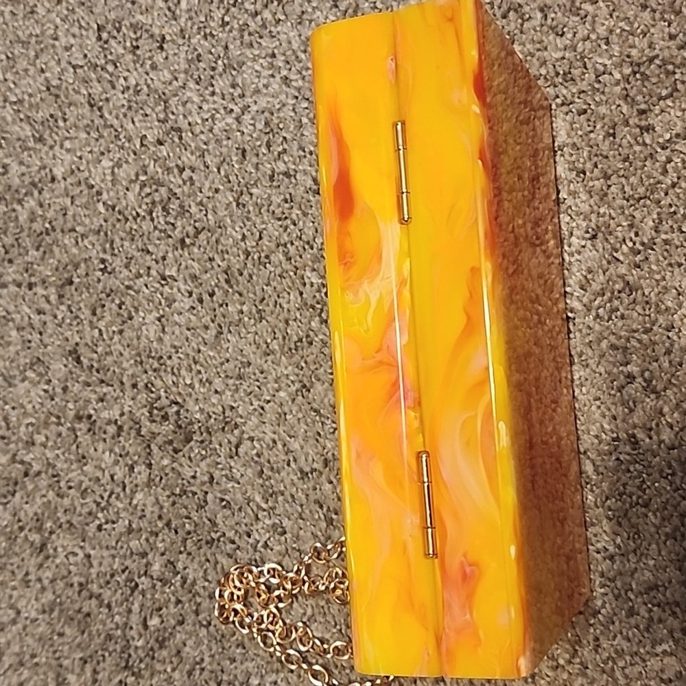 Acrylic Handbag - Picture 5 of 5